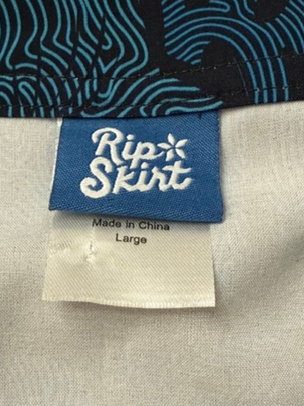RipSkirt Hawaii Maui Moonlight Length 2 Blue Floral Wrap Skirt Size L - Picture 5 of 6